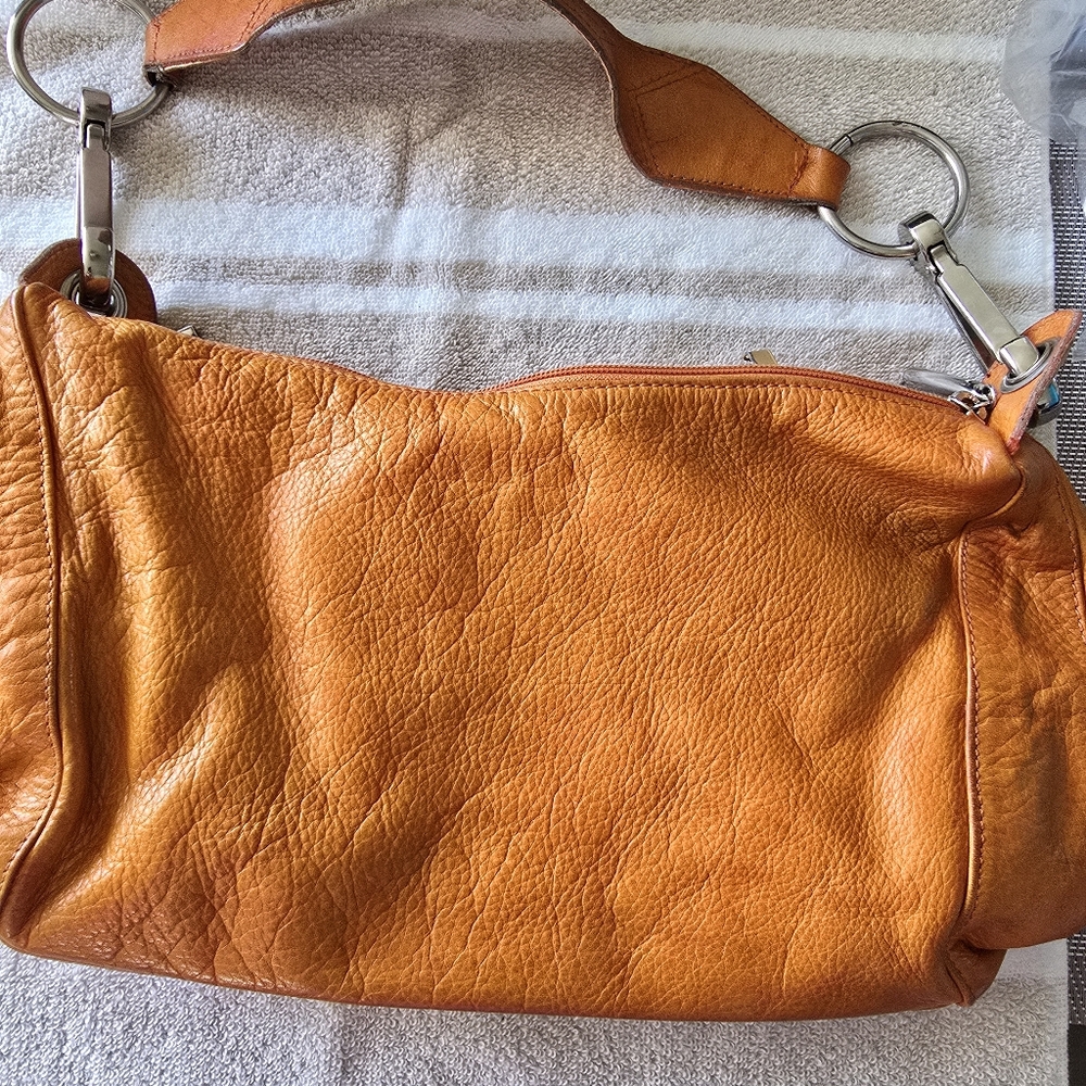 PrelovedOrange Leather Shoulder Bag